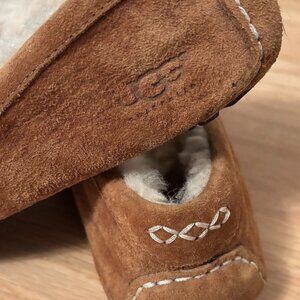 Ansley Sipper from Ugg Size 7